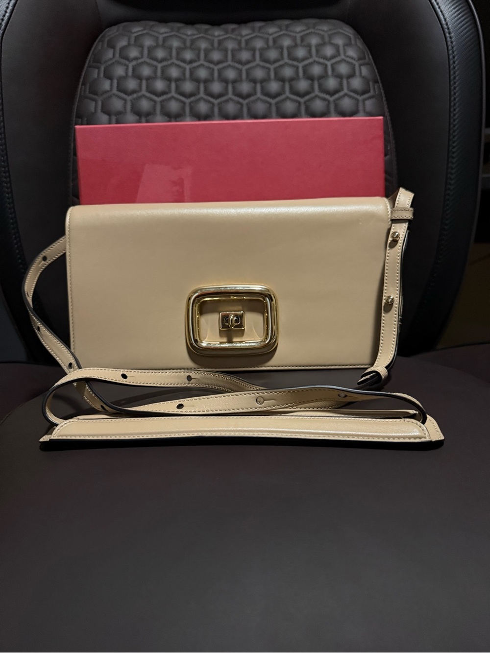 Roger Vivier Beige Leather Shoulder Bag with Gold Hardware
